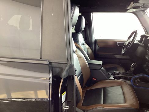 Used 2021 Ford Bronco Outer Banks image 8
