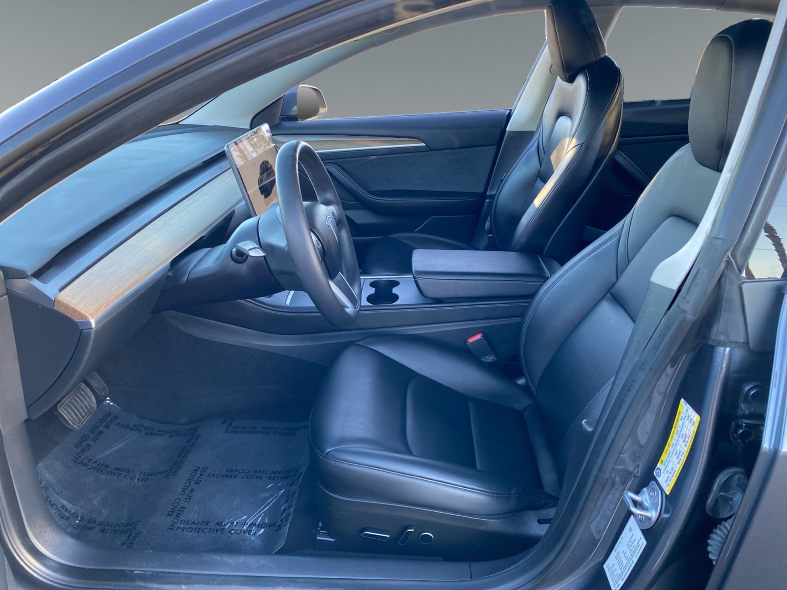 Used 2023 Tesla Model 3 Standard Range RWD image 9
