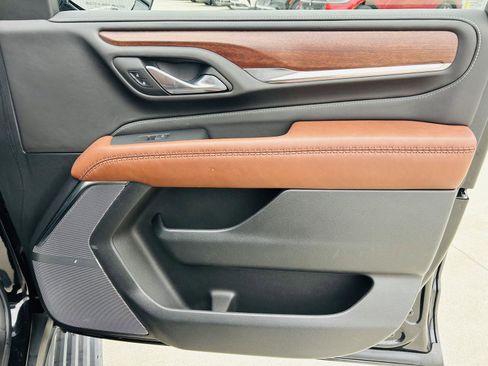 Used 2024 GMC Yukon Denali Ultimate image 42