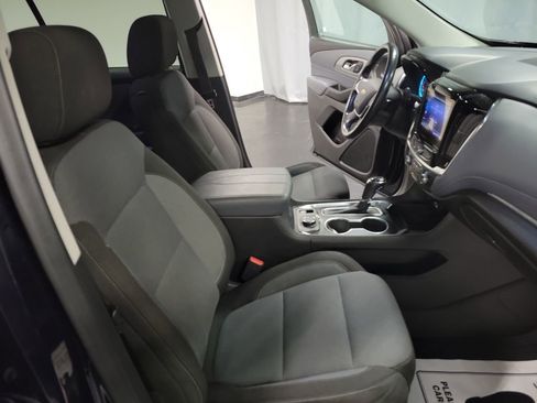 Used 2020 Chevrolet Traverse LT w/ LPO, Floor Liner Package image 23