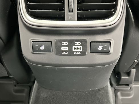 Used 2025 Subaru Legacy Limited image 22