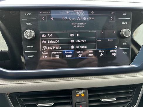 Certified 2024 Volkswagen Taos SE w/ Panoramic Sunroof Package AWD/4WD image 26