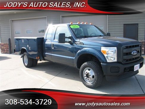 Used 2016 Ford F350 XL image 1