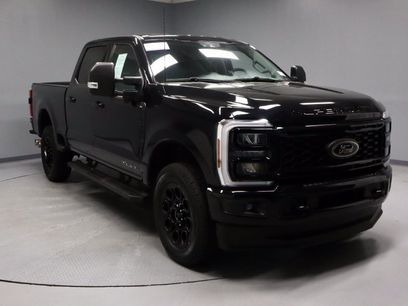 Used 2025 Ford F250 XLT w/ Black Appearance Package