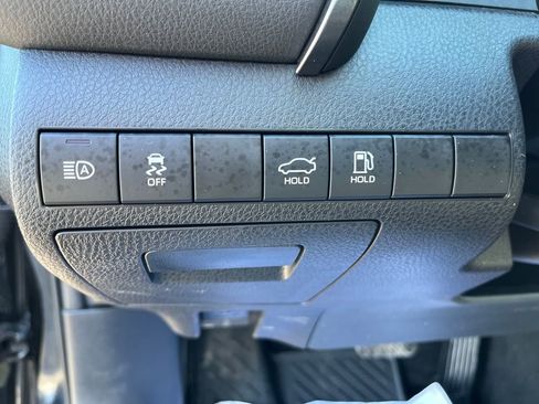 Used 2022 Toyota Camry SE image 33