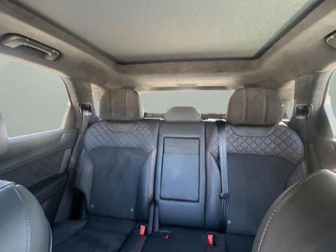 Used 2020 Bentley Bentayga Speed AWD/4WD image 22