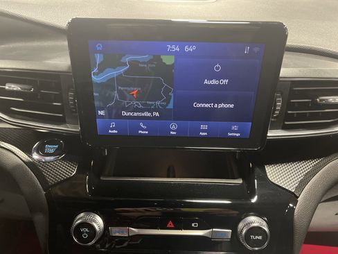 Used 2022 Ford Explorer ST-Line image 23