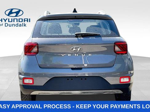 Used 2020 Hyundai Venue SEL FWD image 5