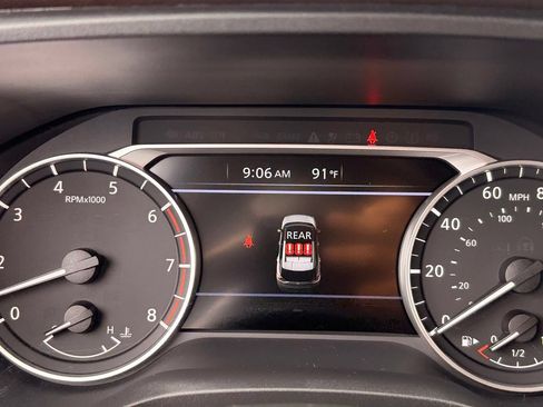 Certified 2023 Nissan Rogue SV FWD image 31