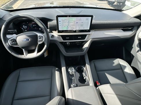 New 2026 Ford Explorer Active w/ Active Comfort Package image 34