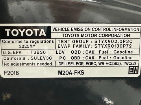 Used 2025 Toyota Corolla LE FWD image 68