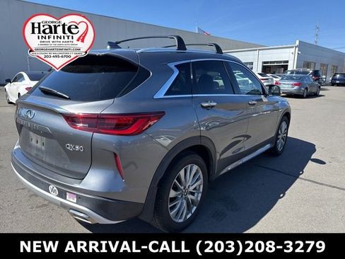 Used 2023 INFINITI QX50 Luxe image 3