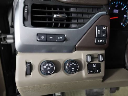 Used 2019 Chevrolet Tahoe Premier w/ RST 6.2L Performance Edition AWD/4WD image 24