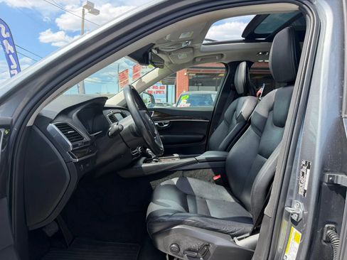 Used 2019 Volvo XC90 T5 Momentum AWD/4WD image 8