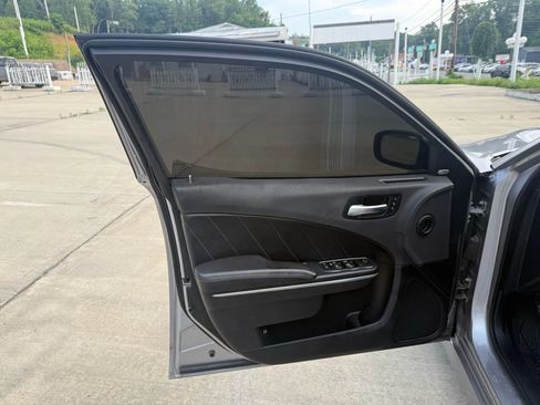 Used 2018 Dodge Charger R/T Scat Pack image 18