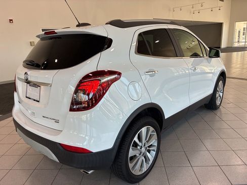 Used 2020 Buick Encore Preferred image 11