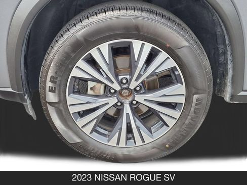 Used 2023 Nissan Rogue SV FWD image 15