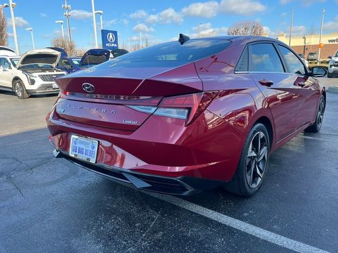 Used 2021 Hyundai Elantra Limited image 5