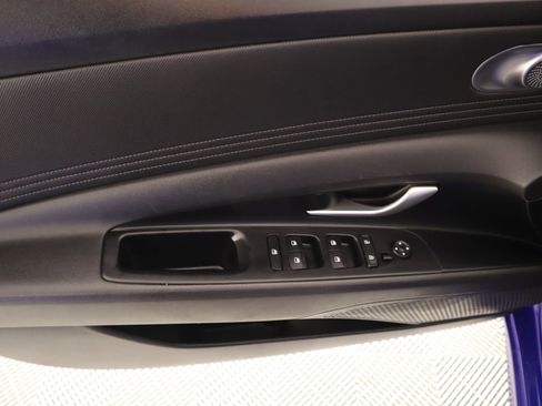 Used 2025 Hyundai Elantra SEL image 16