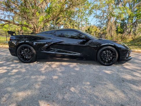 Used 2024 Chevrolet Corvette Stingray Convertible w/ Z51 Performance Package image 10