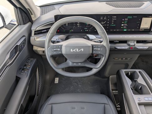 New 2026 Kia EV9 Wind image 19