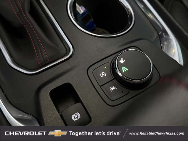 Used 2023 Chevrolet Traverse RS FWD image 19