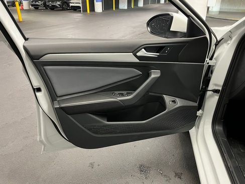 New 2026 Volkswagen Jetta SE image 14