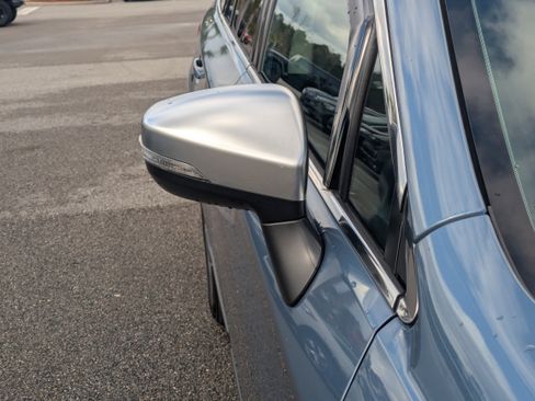 Used 2018 Subaru Outback 3.6R Limited w/ 50th Anniversary Edition image 12