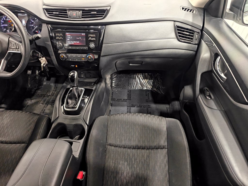 Used 2017 Nissan Rogue S AWD/4WD image 26