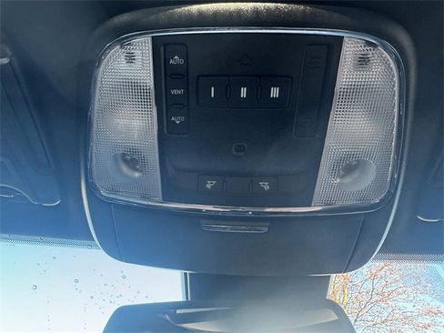 Certified 2018 Dodge Charger SRT w/ Harman/Kardon Audio Group image 38