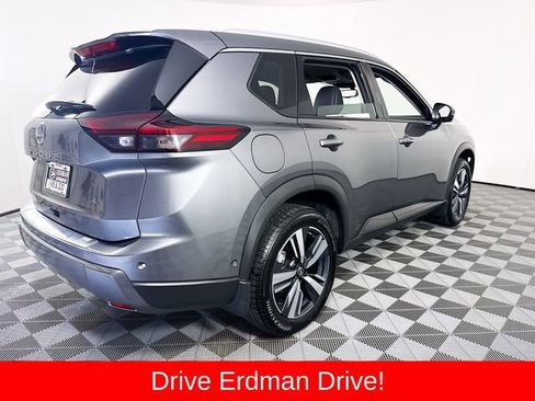 Used 2025 Nissan Rogue SL FWD image 23