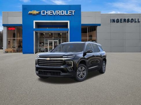 Used 2026 Chevrolet Traverse LT image 8