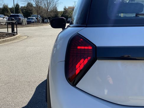 Used 2025 MINI Cooper S image 41