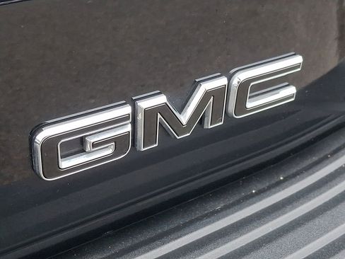Certified 2025 GMC Yukon Denali Ultimate image 31