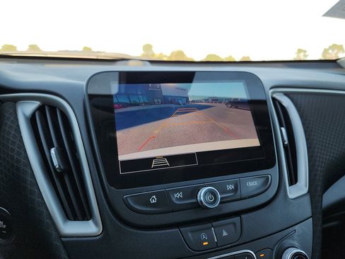 Used 2024 Chevrolet Malibu LT image 18