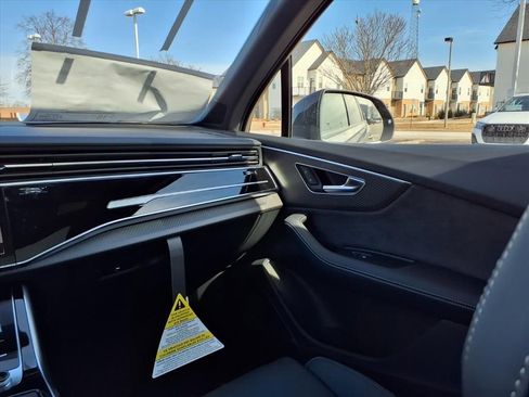 New 2026 Audi SQ7 Premium Plus image 24