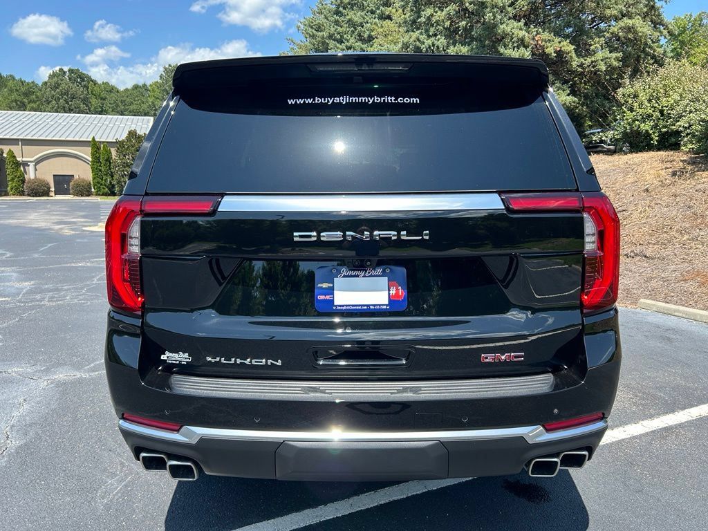 Used 2025 GMC Yukon Denali w/ Denali Reserve Package RWD image 26