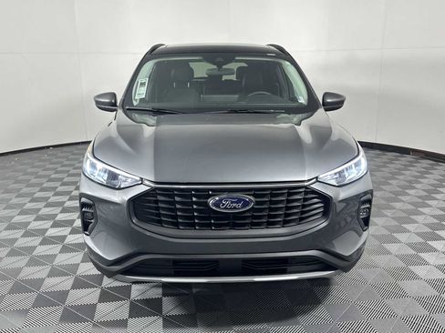 New 2025 Ford Escape SE image 2