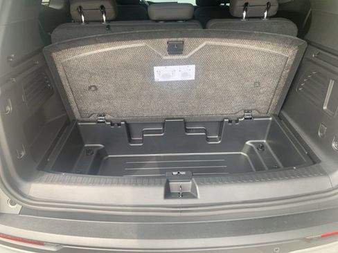 New 2026 GMC Acadia Elevation image 9