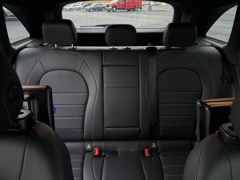 Used 2017 Mercedes-Benz GLC 300 4MATIC image 22