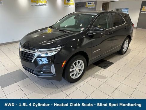 Used 2023 Chevrolet Equinox LT image 2