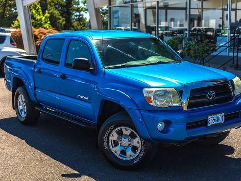 Used 2008 Toyota Tacoma PreRunner RWD image 2
