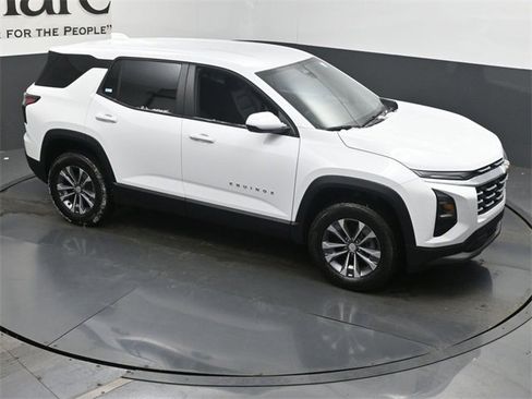 New 2026 Chevrolet Equinox LT w/ Convenience Package II image 16