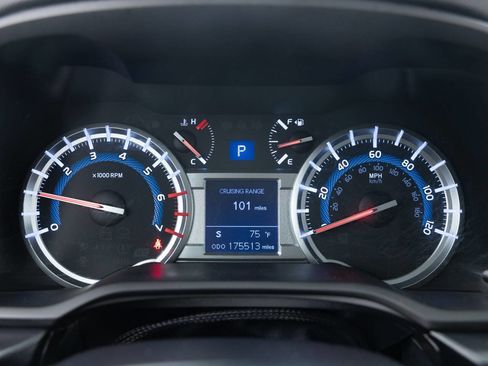 Used 2016 Toyota 4Runner SR5 Premium image 37