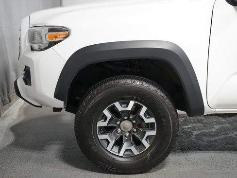 Used 2021 Toyota Tacoma TRD Off-Road image 5