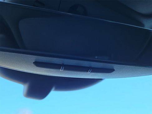 Certified 2025 Mercedes-Benz GLA 250 image 26