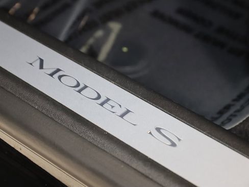 Used 2021 Tesla Model S Long Range Plus image 31