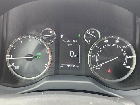 Used 2023 Lexus GX 460 Premium AWD/4WD image 15
