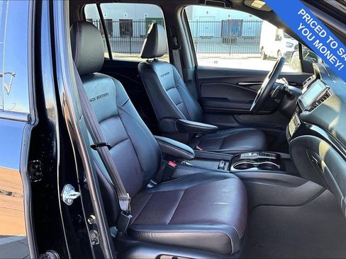 Used 2023 Honda Ridgeline Black Edition image 11