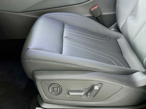 New 2026 Audi Q3 quattro 2.0T AWD/4WD image 18